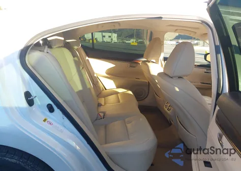 2013 Lexus Es 350 z USA, uszkodzony, nr VIN JTHBK1GG1D2072801